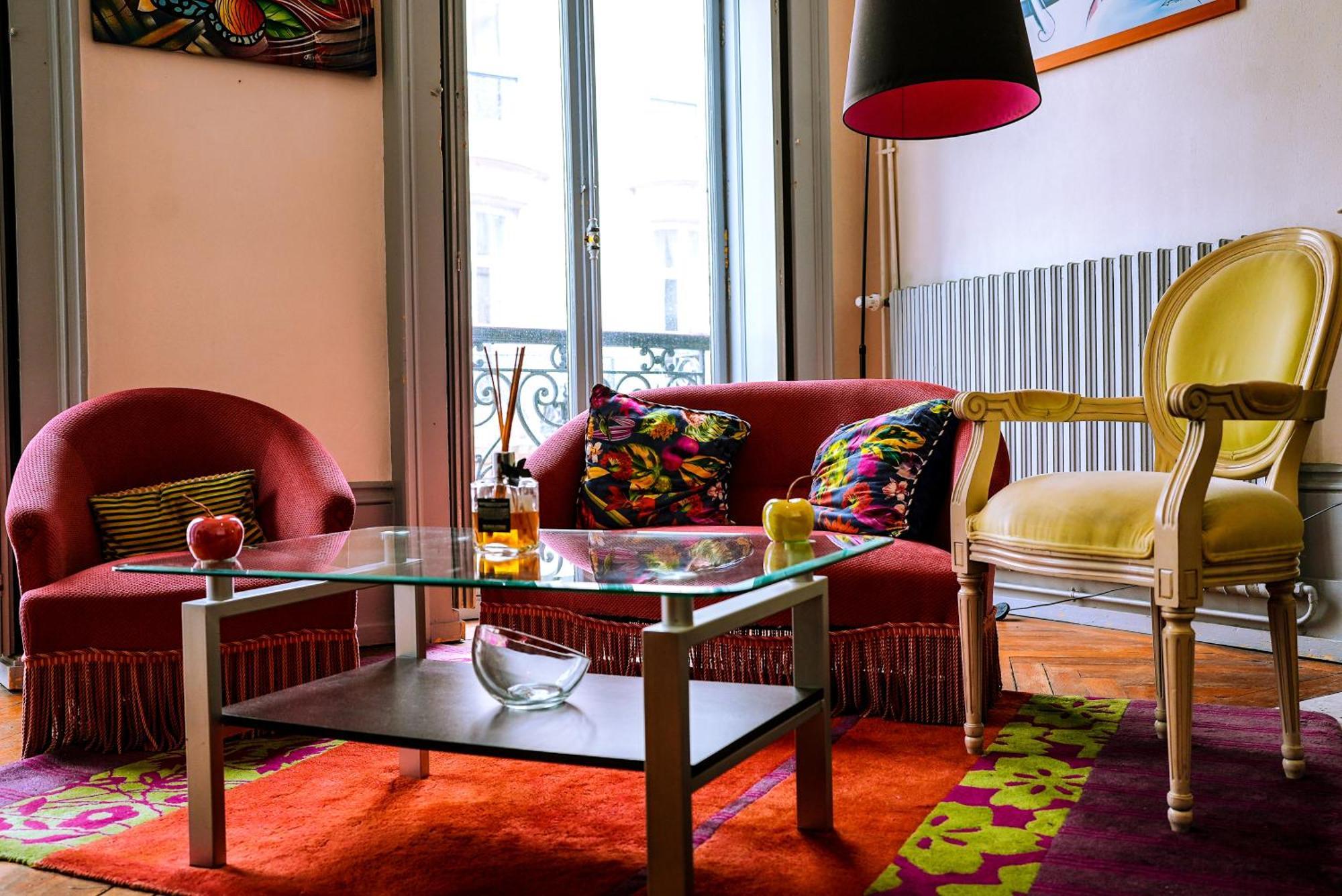 Le St Amour Elegant 2 Chambres *Wifi/Super Centre* بُيزانكون المظهر الخارجي الصورة